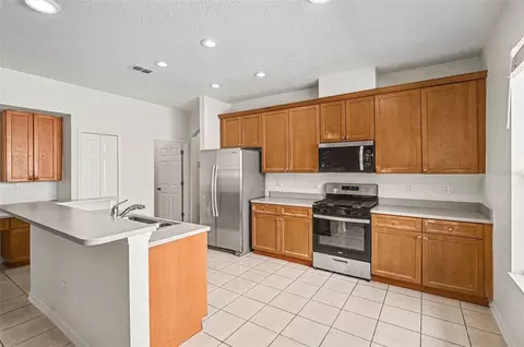 Kitchen - 13450 Sunkiss Loop, Windermere, FL 34786 photo 2 of 2