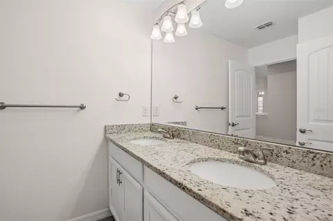 Bath - 1536 Softshell St, Saint Cloud, FL 34771 photo 7 of 9