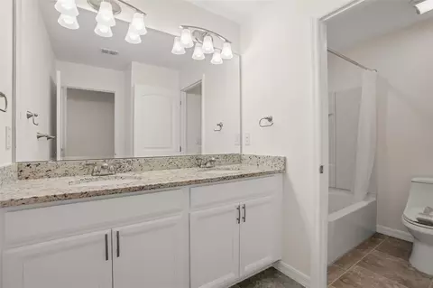 Bath - 1536 Softshell St, Saint Cloud, FL 34771 photo 6 of 9