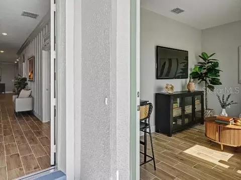Entry Way - 629 Broadoak Dr, Dundee, FL 33838 photo 3 of 4