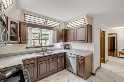 Kitchen - 70 Timberlake Ln, Ormond Beach, FL 32174 photo 3 of 4