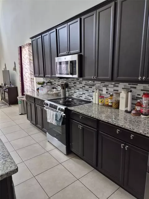 Kitchen - 1482 Flatwood St, Saint Cloud, FL 34771 photo 5 of 5