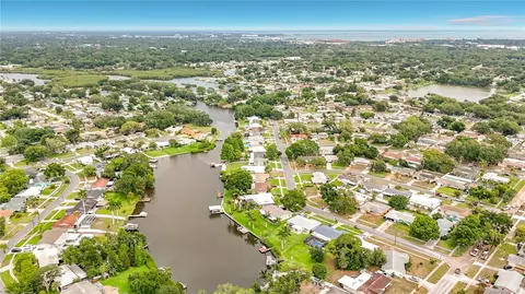 View/Area - 508 Shore Dr, Largo, FL 33771 photo 3 of 4