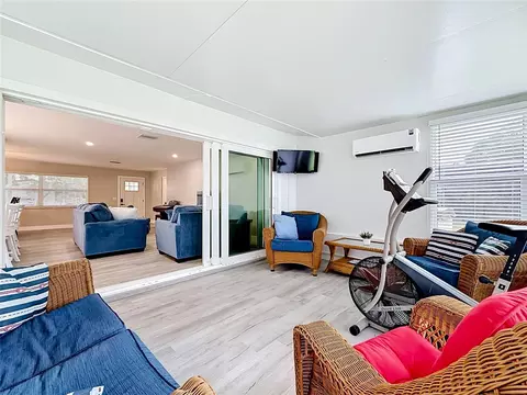 Exterior - 508 Shore Dr, Largo, FL 33771 photo 3 of 7