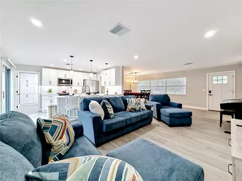 Living - 508 Shore Dr, Largo, FL 33771 photo 1 of 3