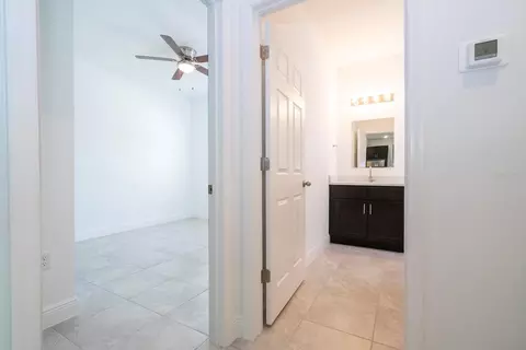 Entry Way - 5010 SW 155th Loop, Ocala, FL 34473 photo 3 of 5