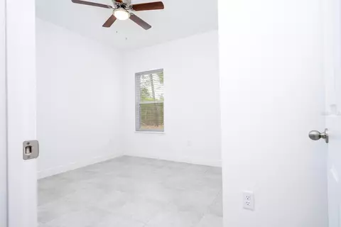Bedroom - 5010 SW 155th Loop, Ocala, FL 34473 photo 11 of 17