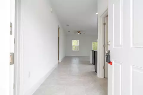 Entry Way - 5010 SW 155th Loop, Ocala, FL 34473 photo 1 of 5