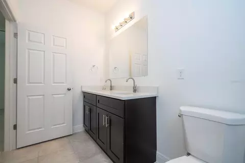 Bath - 5010 SW 155th Loop, Ocala, FL 34473 photo 4 of 9