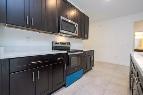Kitchen - 5010 SW 155th Loop, Ocala, FL 34473 photo 7 of 11