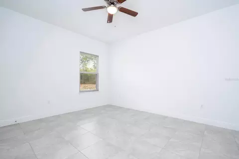 Bedroom - 5010 SW 155th Loop, Ocala, FL 34473 photo 6 of 17