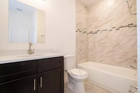 Bath - 5010 SW 155th Loop, Ocala, FL 34473 photo 6 of 9