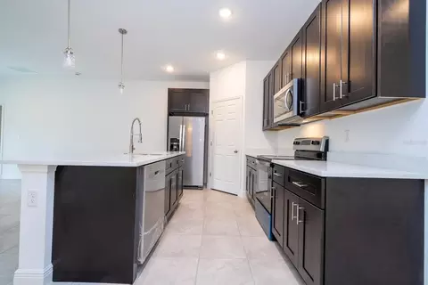 Kitchen - 5010 SW 155th Loop, Ocala, FL 34473 photo 3 of 11