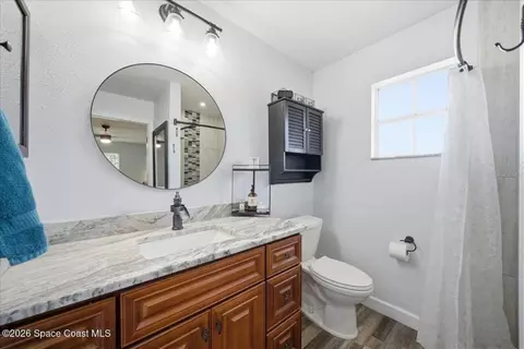 Bath - 5145 Carter St, Cocoa, FL 32927 photo 4 of 4