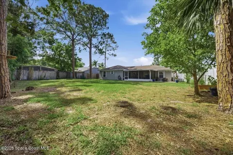 Exterior - 5145 Carter St, Cocoa, FL 32927 photo 4 of 5