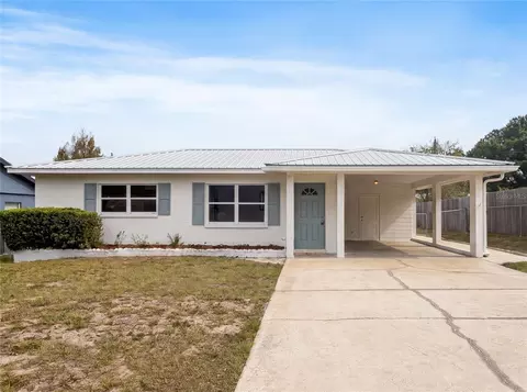 1215 Carlton Ave, Lake Wales, FL 33853