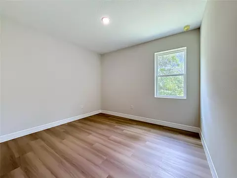 Bedroom - 31825 Nutmeg Ave, Eustis, FL 32736 photo 5 of 15