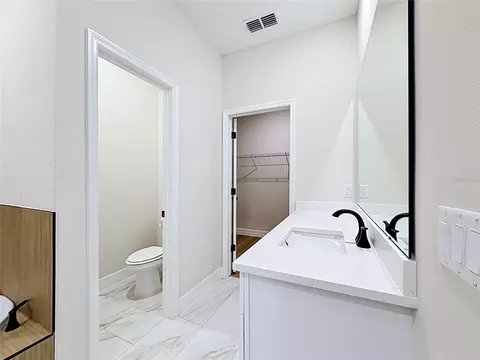 Bath - 31825 Nutmeg Ave, Eustis, FL 32736 photo 7 of 8