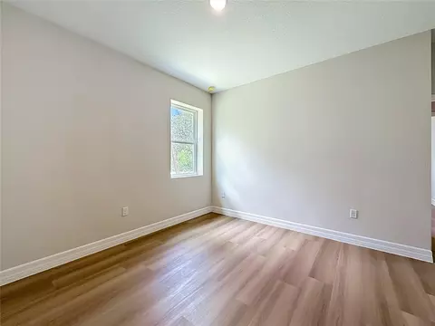 Bedroom - 31825 Nutmeg Ave, Eustis, FL 32736 photo 6 of 15
