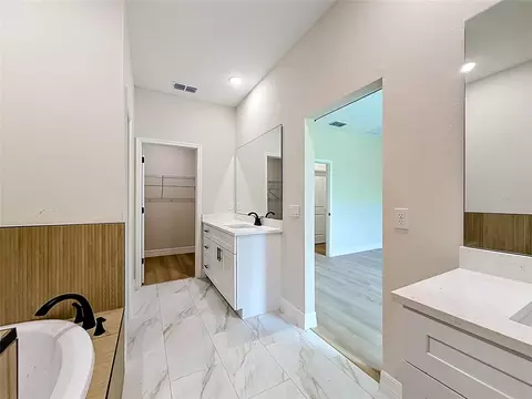 Bath - 31825 Nutmeg Ave, Eustis, FL 32736 photo 8 of 8
