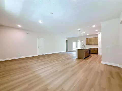 Living - 31825 Nutmeg Ave, Eustis, FL 32736 photo 2 of 5