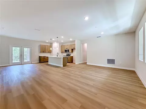 Living - 31825 Nutmeg Ave, Eustis, FL 32736 photo 1 of 5