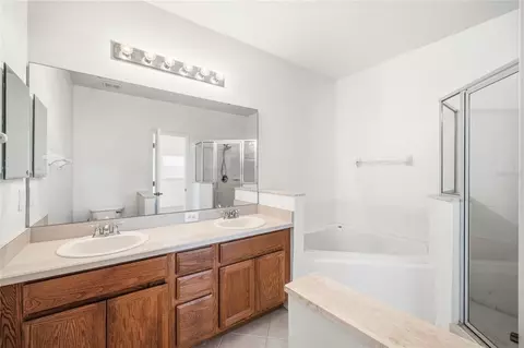 Bath - 456 Scarlatti Ct, Ocoee, FL 34761 photo 3 of 4