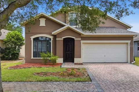 523 Lake Davenport Cir, Davenport, FL 33837