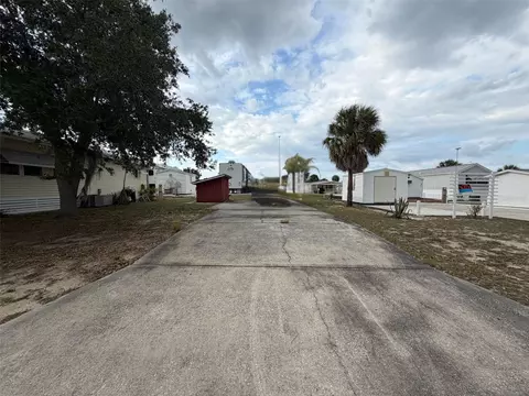 86 Iron Ln, Haines City, FL 33844