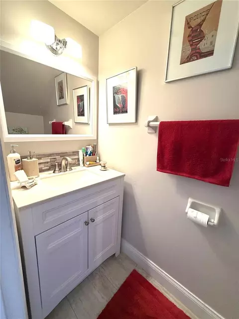 Bath - 410 E Orlando Ave #19A, Ocoee, FL 34761 photo 2 of 5