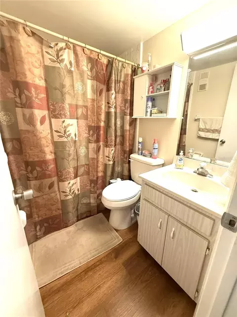 Bath - 410 E Orlando Ave #19A, Ocoee, FL 34761 photo 5 of 5