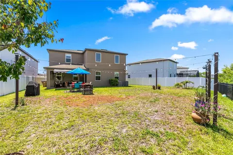 Exterior - 5637 Beggs Rd, Saint Cloud, FL 34771 photo 2 of 5