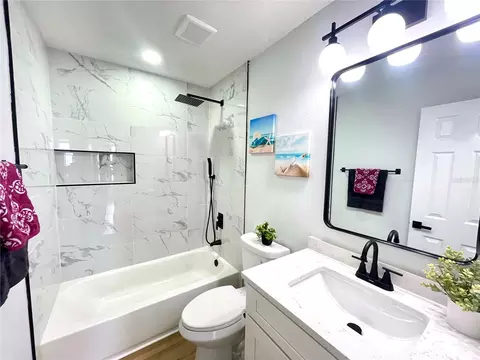 Bath - 2952 Morris Dr, Bartow, FL 33830 photo 5 of 7