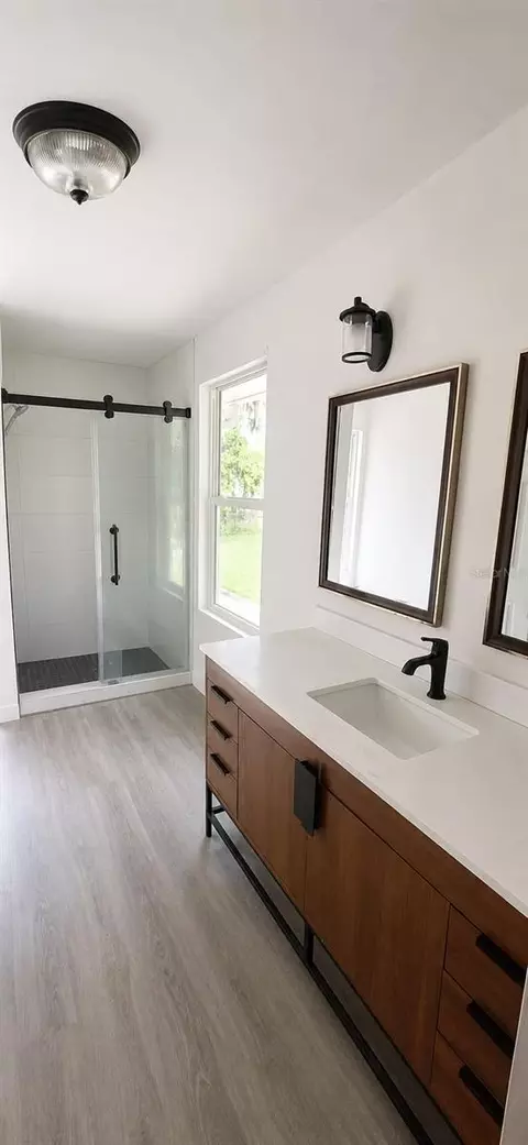 Bath - 1080 Landers St, Ormond Beach, FL 32174 photo 3 of 3