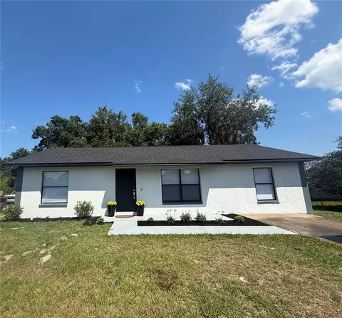65 S Courtland Blvd, Deltona, FL 32738