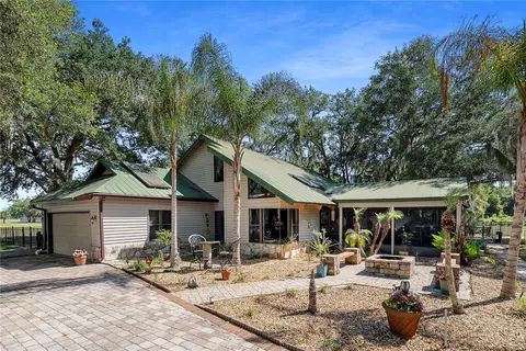 1851 Maytown Rd, Oak Hill, FL 32759