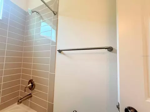 Bath - 5019 Dancy Ln, Saint Cloud, FL 34772 photo 5 of 6