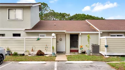 12 Pine Island Cir, Kissimmee, FL 34743