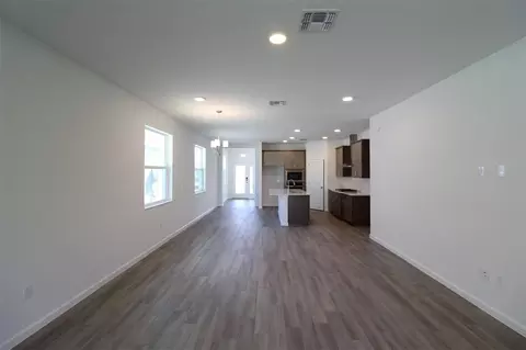 Living - 1296 Hyde St, Saint Cloud, FL 34771 photo 1 of 4