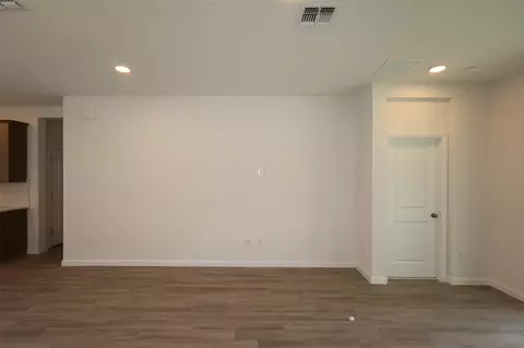 Living - 1296 Hyde St, Saint Cloud, FL 34771 photo 1 of 4