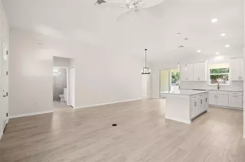 Living - 247 Debary Dr, Debary, FL 32713 photo 2 of 3