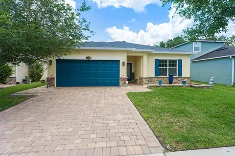 Exterior - 4034 Creswick Cir, Orlando, FL 32829 photo 2 of 9