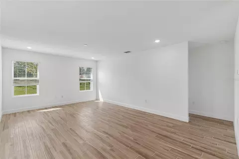 Living - 8238 Eldron Pl, Dunnellon, FL 34434 photo 7 of 8