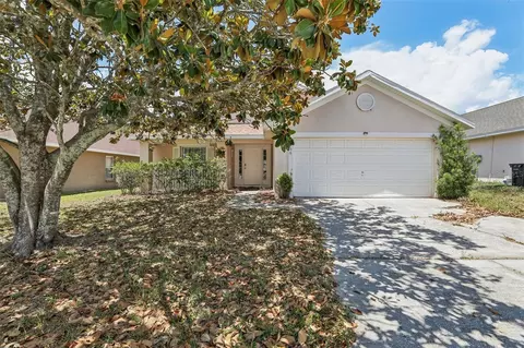 536 Pine Cone Dr, Davenport, FL 33897