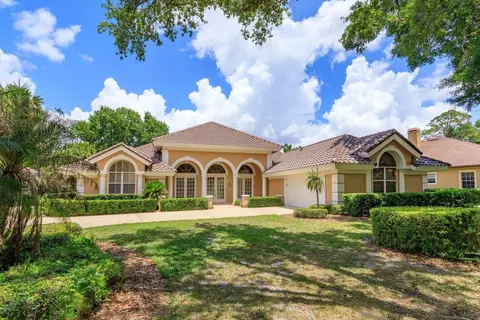 4965 Shoreline Cir, Sanford, FL 32771