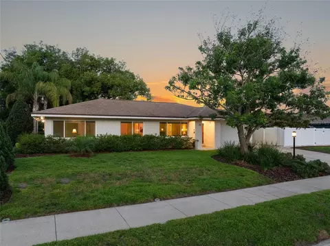 27 Columbine Trl, Debary, FL 32713
