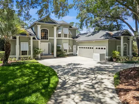 5626 Bay Side Dr, Orlando, FL 32819
