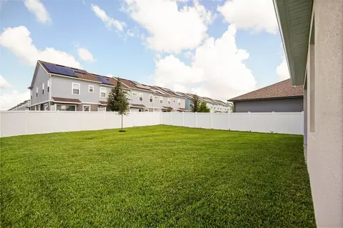 Exterior - 1304 Silo Dr, Saint Cloud, FL 34771 photo 4 of 4