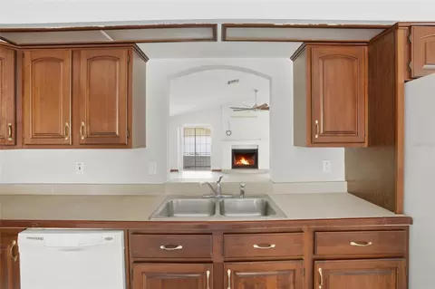 Kitchen - 112 Augusta Cir, Saint Cloud, FL 34769 photo 1 of 3