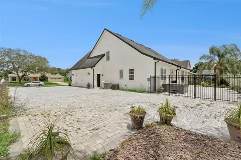 Exterior - 5210 Hammock Cir, Saint Cloud, FL 34771 photo 7 of 10